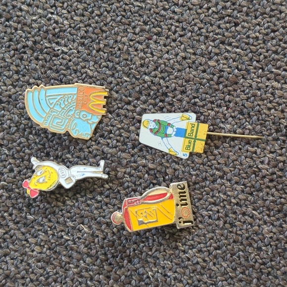 Vintage International Pin Set France Mexico City McDonald's Shell French - Picture 1 of 3